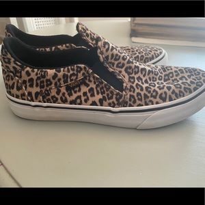Vans Women’s Slip On Ortholite Cheetah sz9